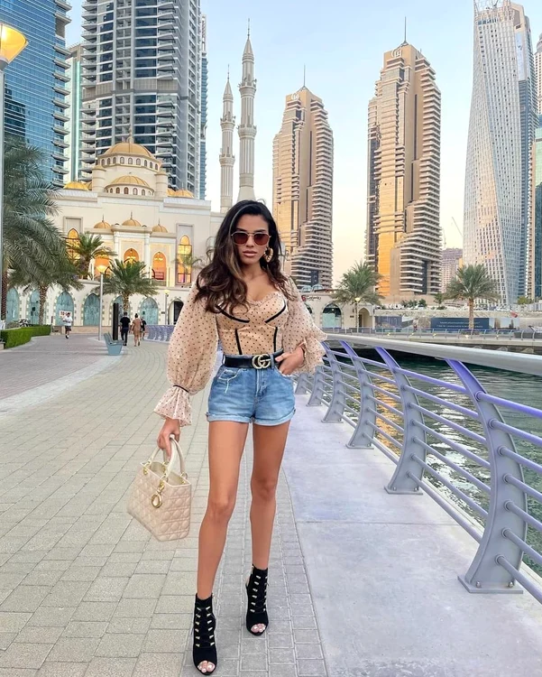 Karmen, Revelion alături de partener în Dubai