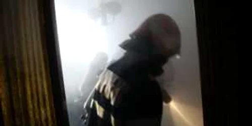 Focul se putea extinde și la alte magazine din apropiere