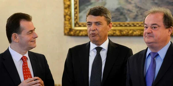 Ludovic Orban cu Marian Petrache si Vasile Blaga FOTO Mediafax