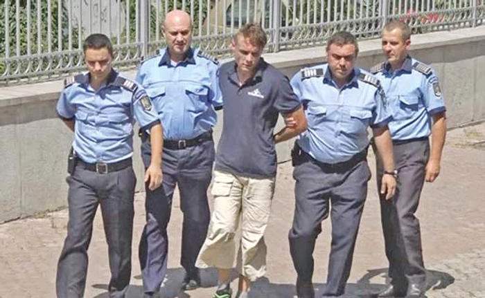 Agresorul a fost săltat de poliţiştii din Botoşani