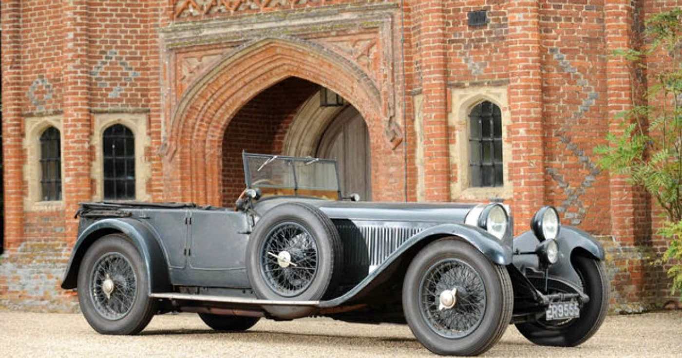 Un Mercedes 1928, nerestaurat, a fost vândut la o licitaţie din Marea Britanie pentru o sumă peste aşteptări de 4,5 milioane de dolari