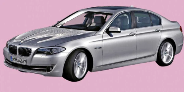 Cel mai puternic motor al noului BMW seria 5 este un V8 550i de 407 CP, cuplat la o cutie de viteze automată cu opt trepte