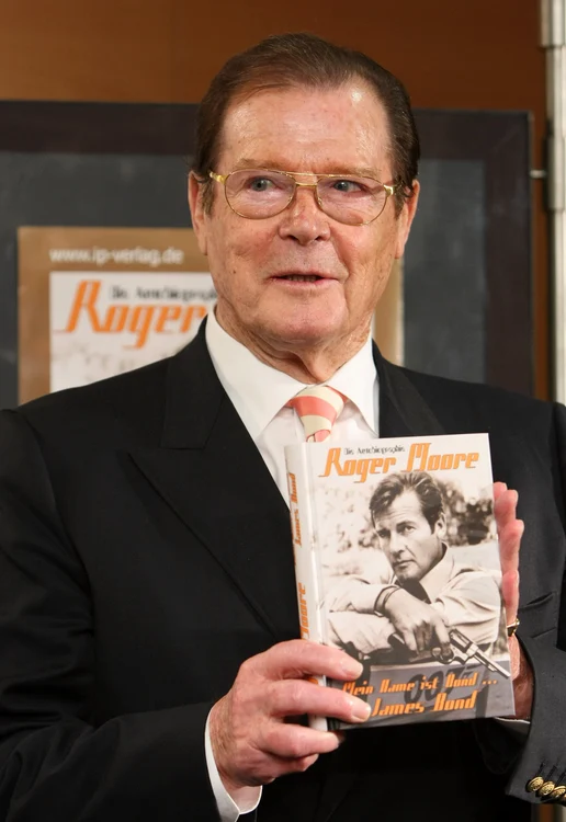 Roger Moore, Getty (2) jpg