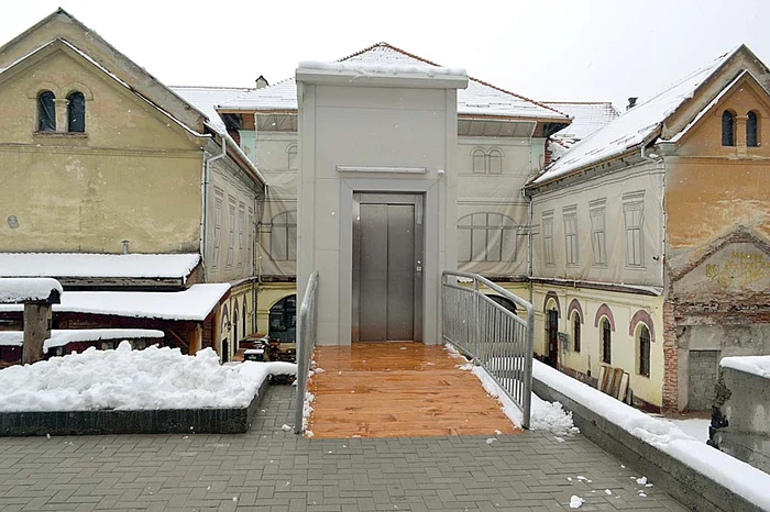 Oraşul Râşnov:  staţia de plecare