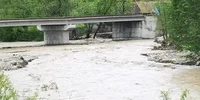 bacau pod luat de ape jpg
