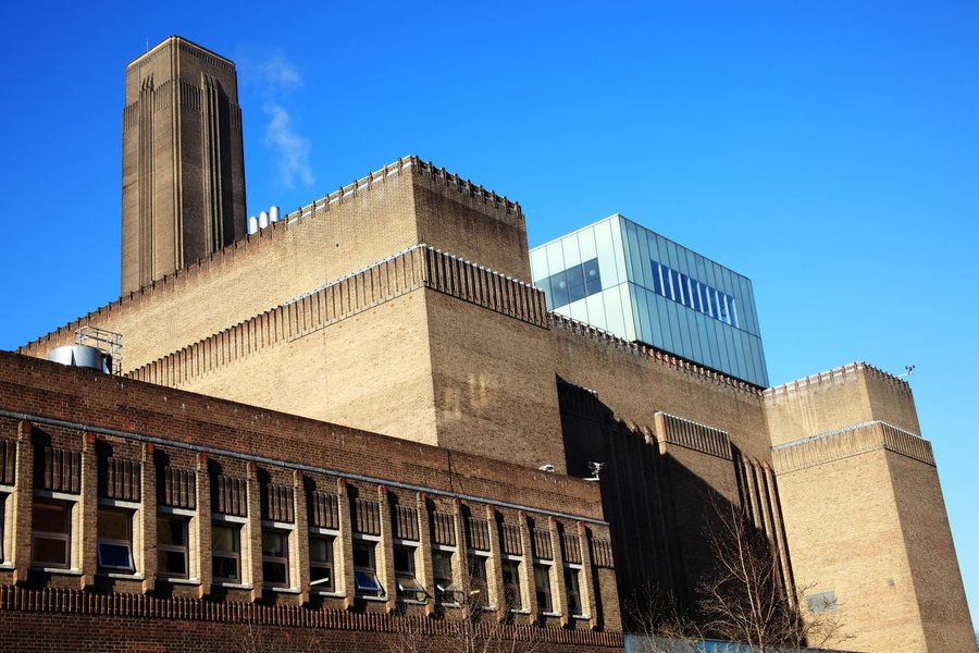Un bărbat a murit după ce a căzut de pe platforma de observare a muzeului Tate Modern din Londra
