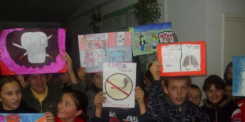 Copiii transmit mesaje prin desen