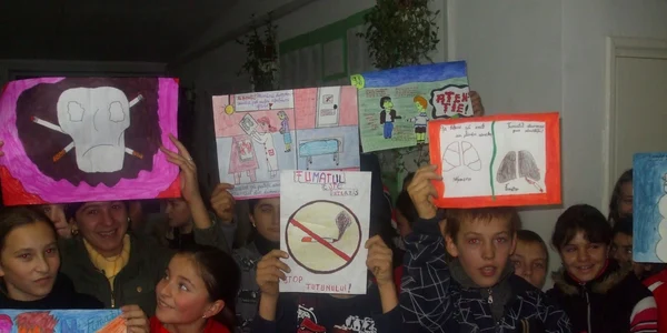 Copiii transmit mesaje prin desen