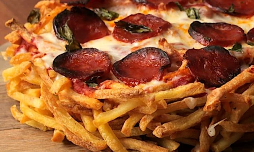 pizza cu blat din cartofi prajiti jpg jpeg