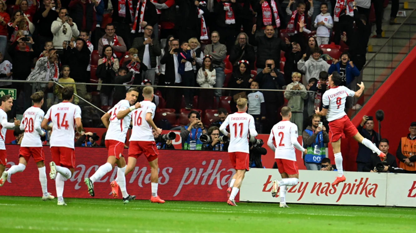 Lewandowski a marcat o „dublă”