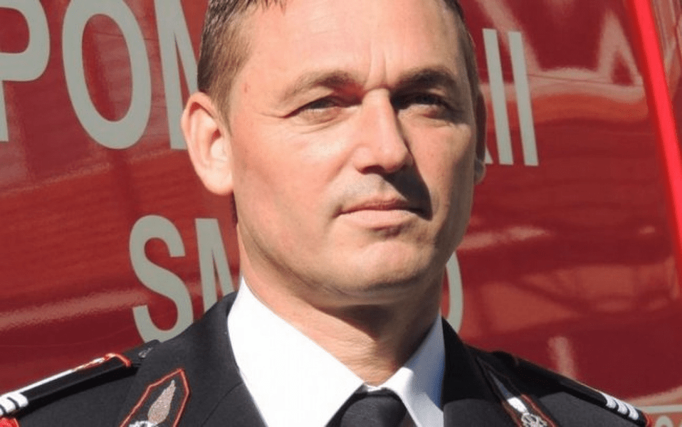 Fostul șef al ISU Hunedoara s-a împușcat în piept cu o armă