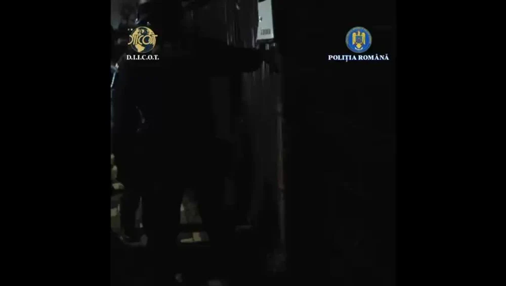 O tânără obligată să se prostitueze s-a sinucis în Austria. DIICOT a reținut doi proxeneți