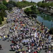  Marșul profesorilor spre Palatul Cotroceni. FOTO Inquam Photos / Octav Ganea