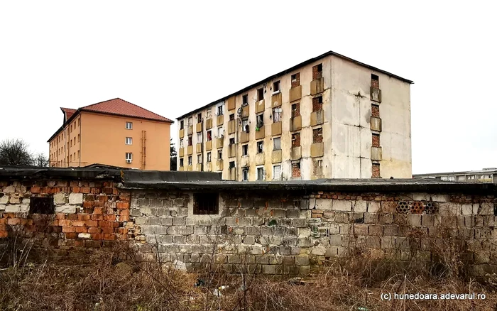 Blocul ”Fantoma” din Aninoasa. Foto: Mesagerul Hunedorean
