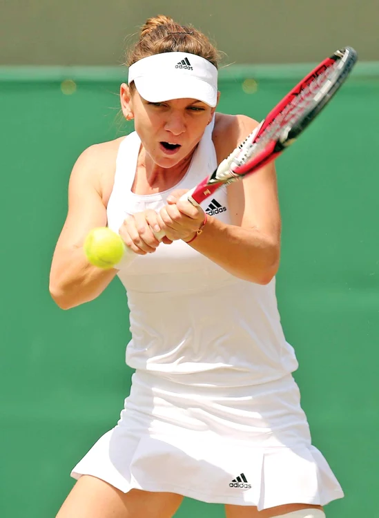 
    Simona Halep  este jucătoarea  nr. 1 a echipei  României  de Fed Cup  