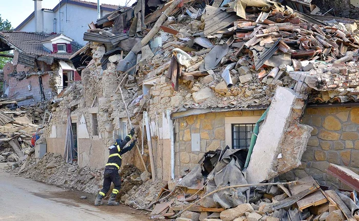 291 de persoane au decedat în urma cutremurului puternic din Amatrice, Italia