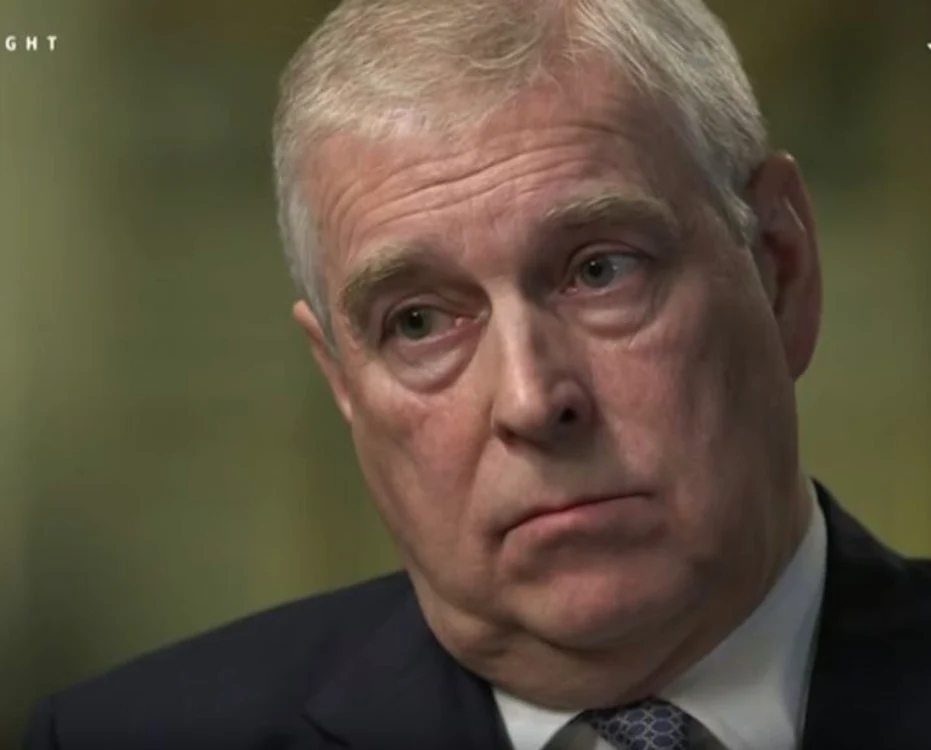 Prințul Andrew a oferit un interviu pentru BBC în care vorbește despre acuzațiile de viol și despre relația lui de prietenie cu Jefrrey Epstein, care fusese condamnat pentru multiple agresiuni sexuale, chiar și cu minori