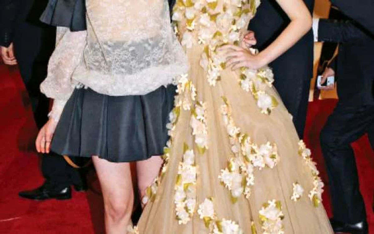 Dakota şi Elle Fanning