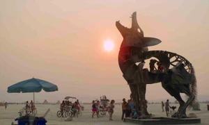 Cu gîndul la Burning Man jpeg