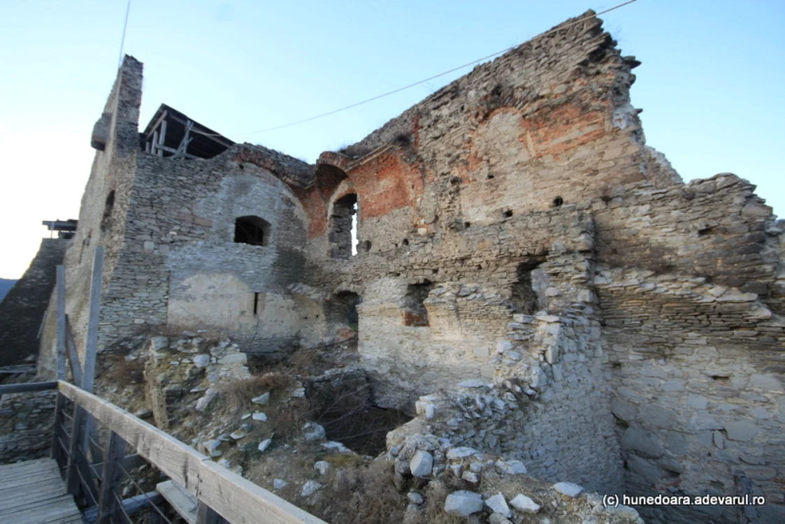 Cetatea Devei. FOTO: Daniel Guţă. ADEVĂRUL.
