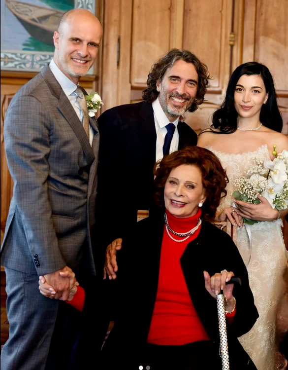 nuntă fiu Sophia Loren (3) png