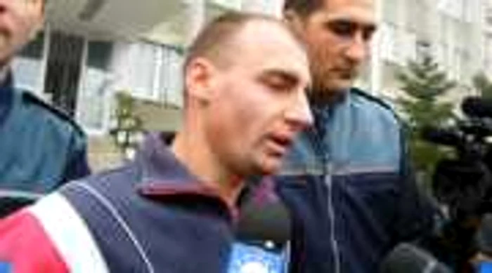 Hoţul din Vâlcea este audiat de procurori