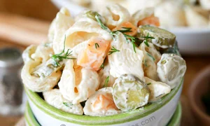 salata de paste cu castraveti murati jpeg
