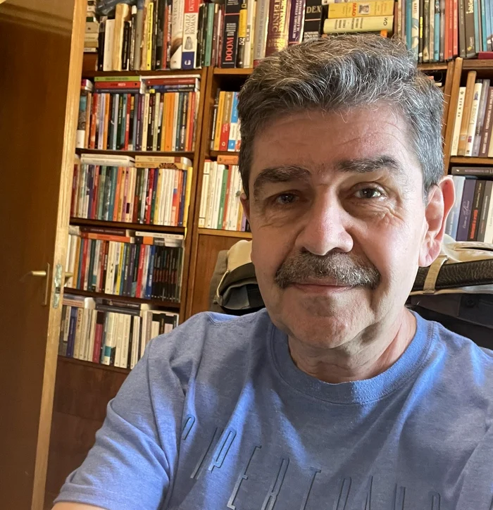 Radu Paraschivescu răspunde glumelor despre asemănarea sa cu Nicolas Maduro, stârnind noi comentarii savuroase. „Toată lumea ştie că sunteţi Saddam”