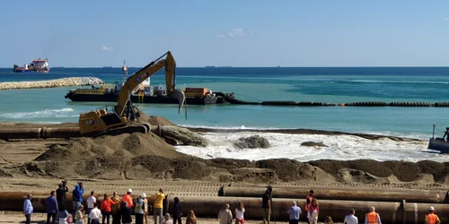 Extinderea plajelor in Eforie Sud foto calin Gavrilas jpg