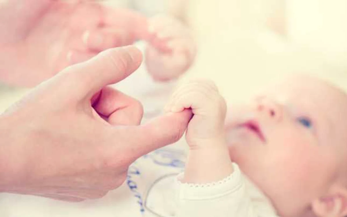 Medicii urmează să stabilească dacă băiatul are şi alte malformaţii în afara de prezenţa celor două penisuri