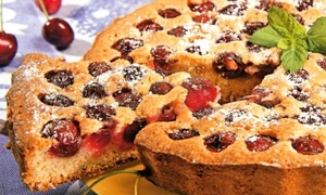 1365602977 0453tarta 20cu 20cirese jpeg
