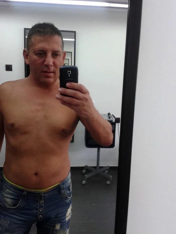 
    La 45 de ani, Costin Mărculescu e hotărât să-şi pună pirostriile  