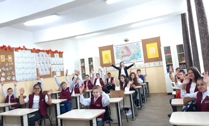Fiecare elev din clasa Melaniei are un rol bine stabilit FOTO arhiva personală