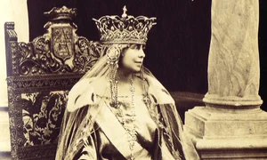 regina maria coroana png