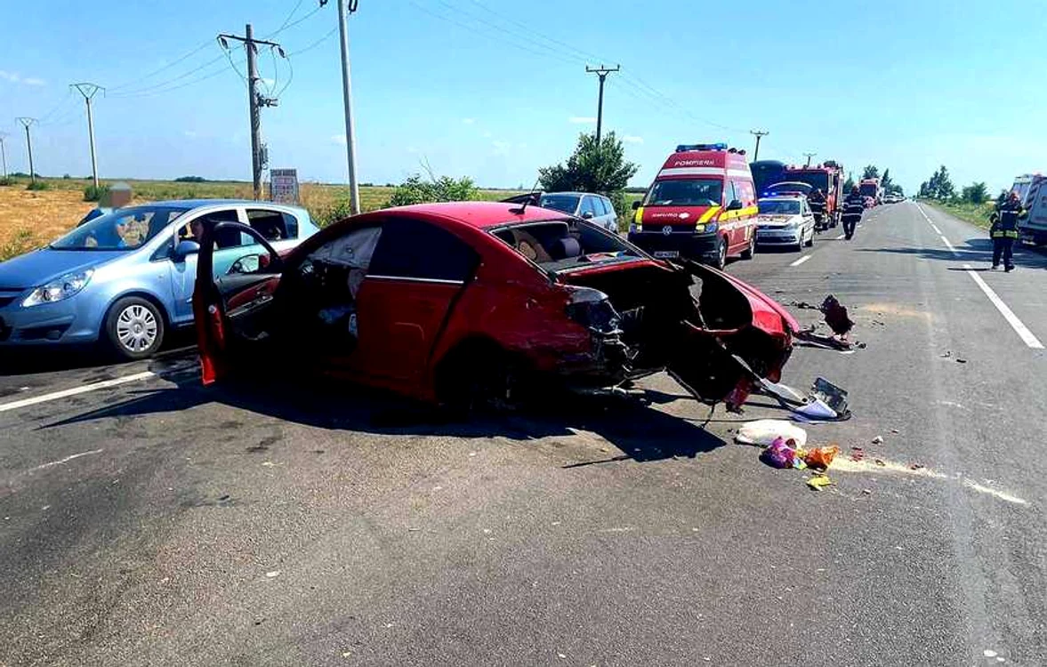 
    Accident pe DN2foto: News.ro  