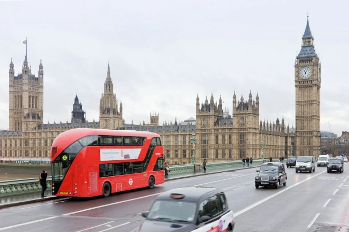 Click! îţi arată care sunt cele mai importante reguli rutiere în Marea Britaniefoto: pressalert.ro