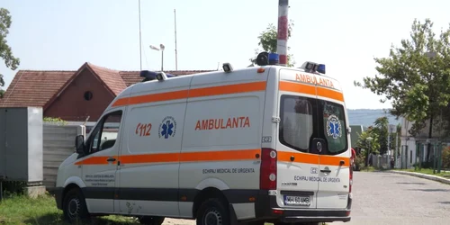 sinucidere pe calea ferata la severin FOTO Corina Macavei 