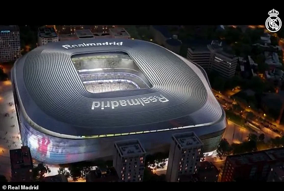 Cu acoperişul tras viitorul stadion va arăta precum o sală