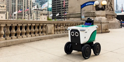 Robot de livrari Foto Serverobotics jpg