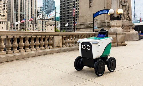 Robot de livrari Foto Serverobotics jpg