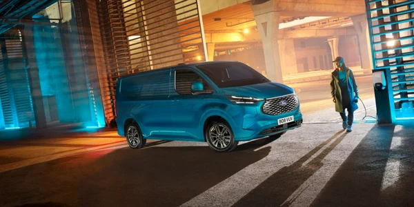ford pro e-transit custom