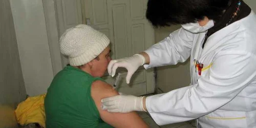 Până la ora 10.30 la Policlinică s-au vaccinat 20 de oameni