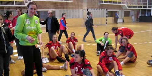 Un egal cât o victorie pentru echipa de handbal din Râmnicu Vâlcea