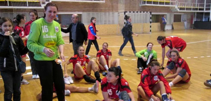 Echipa din Râmnicu Vâlcea ocupă ultimul loc în clasamentul Ligii Naţionale de Handbal. Foto arhiva Adevarul
