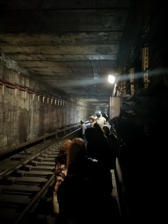 Defectiune la metrou