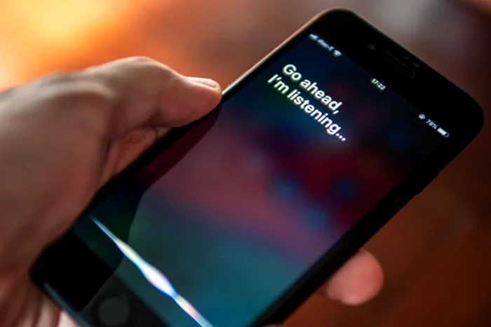 Procurorii francezi anchetează Siri, asistentul vocal al Apple FOTO: Adobestock