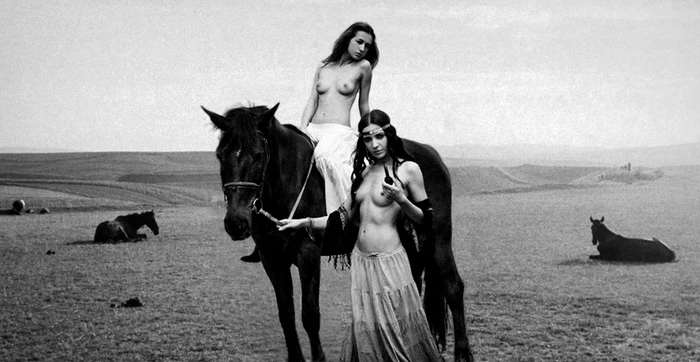 Țiganii din România, în imagini de excepțieFoto: Josef Koudelka