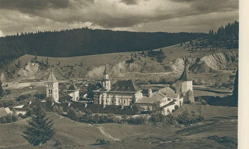 Fotografii rare cu mănăstirile din România interbelică, publicate de Muzeul Național de Istorie a României  Cum arăta Mănăstirea Voroneț atunci? jpeg