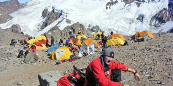 Dragoş Veleanu, în expediţia de pe vârful Aconcagua  