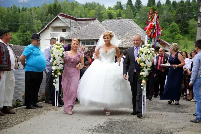 Cornelia şi Lupu Rednic au fost naşi la o nuntă cu 1.000 de invitaţi.